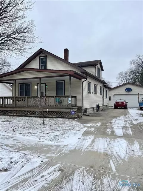 7035 Washington Dr, Holland, OH 43528