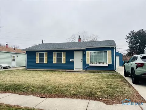 3736 Dixie Dr, Toledo, OH 43611