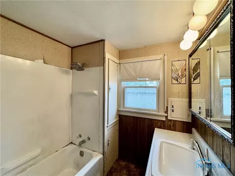 325 E Mulberry St, Bryan, OH 43506 photo 24