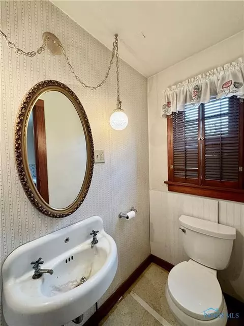 325 E Mulberry St, Bryan, OH 43506 photo 7