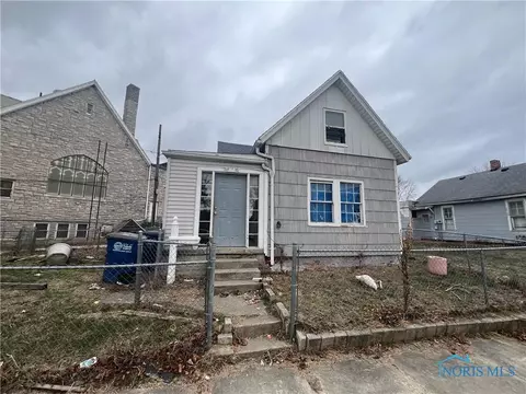 638 Knower St, Toledo, OH 43609