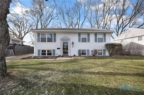 2454 Norma Pl, Northwood, OH 43619
