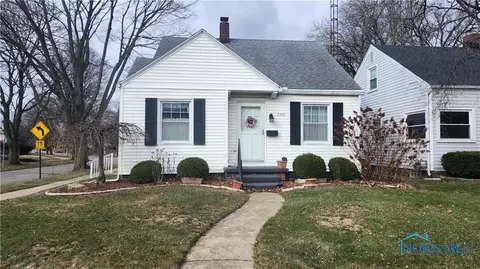 3901 Bellevue Rd, Toledo, OH 43613