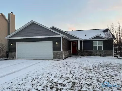 9859 Julianna Ln, Whitehouse, OH 43571