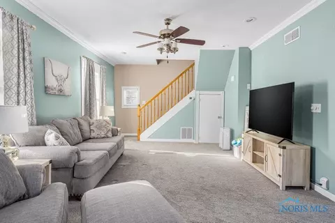 351 E 4th St, Elmore, OH 43416 photo 4