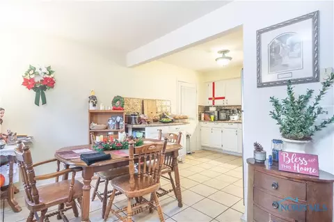 1040 E 2nd St, Ottawa, OH 45875 photo 6