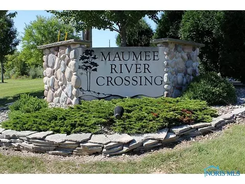 512 River Front Dr, Defiance, OH 43512