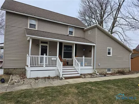 81 Harrison St, Tiffin, OH 44883