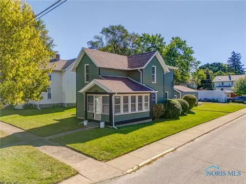 202 Georgia Ave, Bowling Green, OH 43402