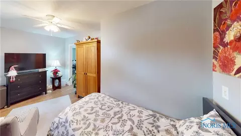 301 E Dudley St, Maumee, OH 43537 photo 22