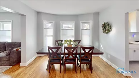 301 E Dudley St, Maumee, OH 43537 photo 9