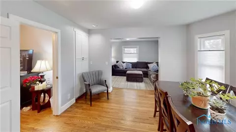 301 E Dudley St, Maumee, OH 43537 photo 8
