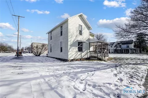 223 N Main St, Gibsonburg, OH 43431