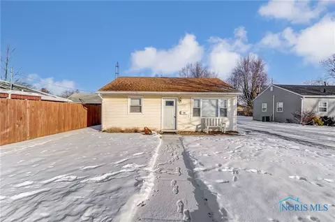 1116 Putnam St, Findlay, OH 45840