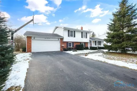 520 Dussel Dr, Maumee, OH 43537