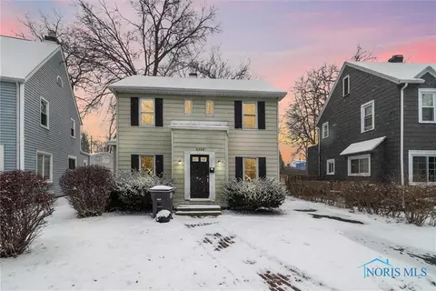 2504 Parkview Ave, Toledo, OH 43606