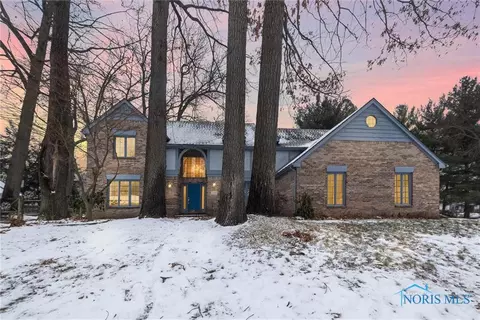 2900 Spring Water Dr, Toledo, OH 43617
