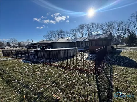 101 Meadow Ln, Bryan, OH 43506 photo 4