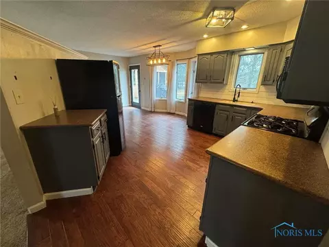 101 Meadow Ln, Bryan, OH 43506 photo 5