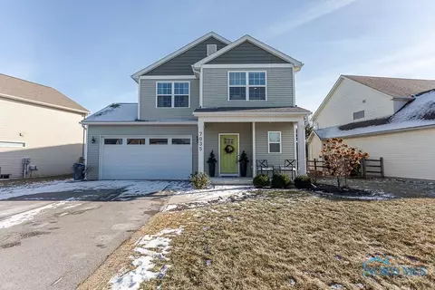7035 Twin Lakes Rd, Perrysburg, OH 43551