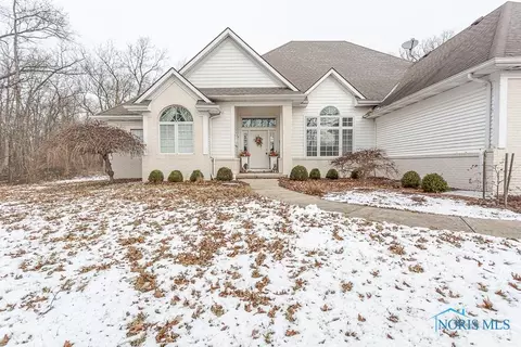 8633 State Route 15, Defiance, OH 43512