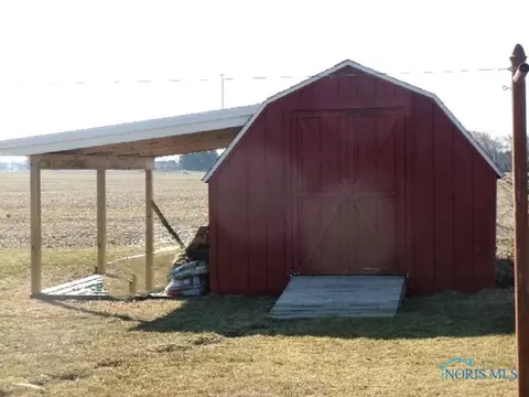 1864 E Main St, Ottawa, OH 45875 photo 3