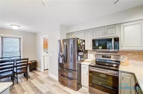 3012 Gleneagle Dr, Findlay, OH 45840 photo 9