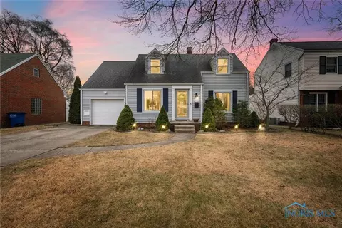 4308 Drummond Rd, Toledo, OH 43613