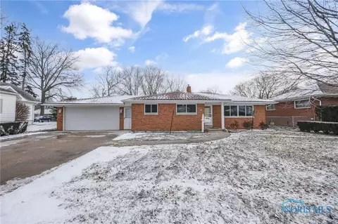 6054 Secor Rd, Toledo, OH 43613