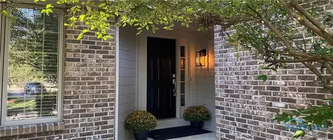 8605 Ponte Vedra Ct, Holland, OH 43528