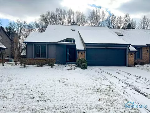 6807 Carrietowne Ln #6807, Toledo, OH 43617