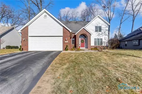 7636 Jonathan Dr, Holland, OH 43528