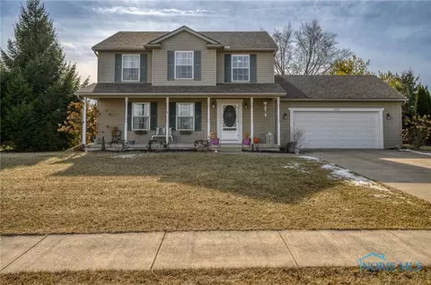 5850 Kacy Ln, Oregon, OH 43616