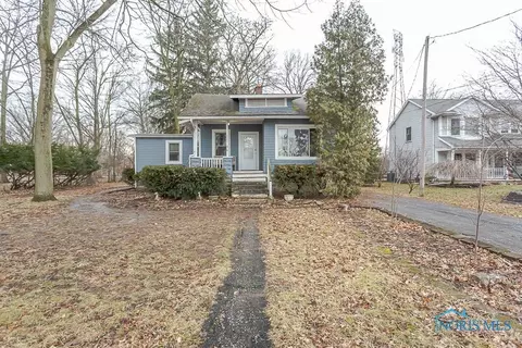 30255 Bates Rd, Perrysburg, OH 43551