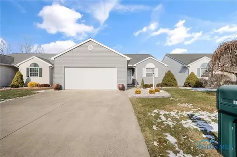 1120 Countryside Dr, Findlay, OH 45840