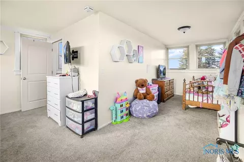 124 E Main St, Vanlue, OH 45890 photo 11