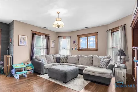 124 E Main St, Vanlue, OH 45890 photo 4
