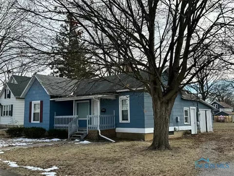 424 E Maple St, Bryan, OH 43506