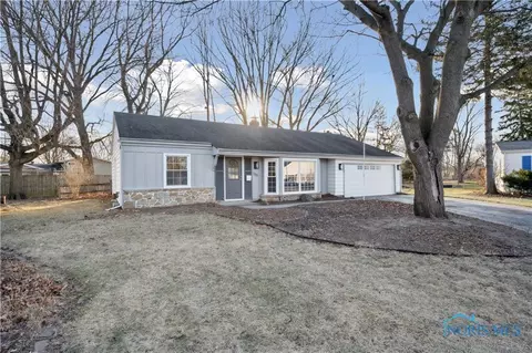 7315 Gwenn Ct, Sylvania, OH 43560
