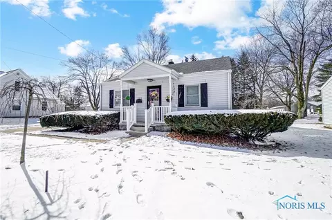 224 S Maple St, Bowling Green, OH 43402