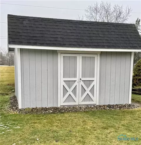 520 N Ash St, Deshler, OH 43516 photo 4