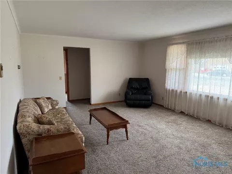 520 N Ash St, Deshler, OH 43516 photo 5