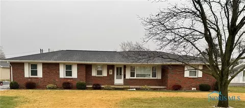 520 N Ash St, Deshler, OH 43516