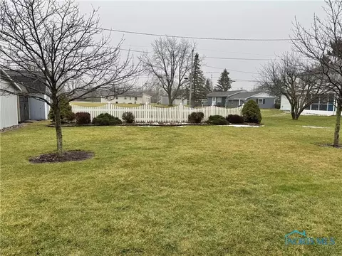 520 N Ash St, Deshler, OH 43516 photo 3