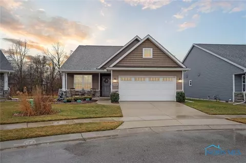 5435 Willow Cir, Sylvania, OH 43560