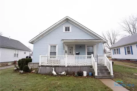 611 Ravine Ave, Defiance, OH 43512