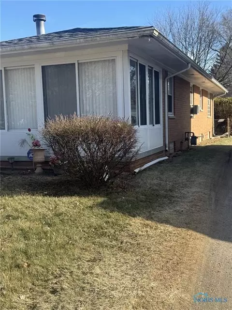 828 Secor Rd, Toledo, OH 43607 photo 2