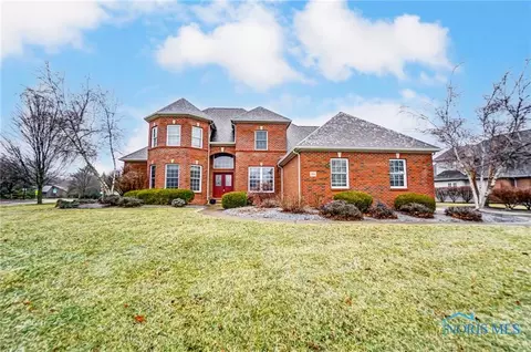 700 Meadowview Dr, Findlay, OH 45840