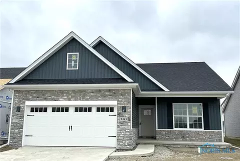 2463 Cross Ridge Dr, Perrysburg, OH 43551
