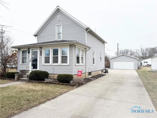 1398 N Union St, Fostoria, OH 44830